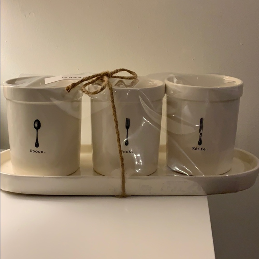 ‼️BRAND NEW‼️ Rae Dunn!